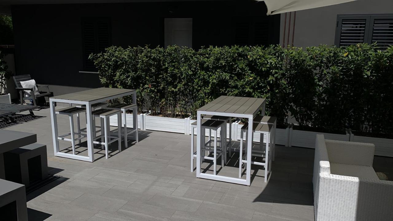 Apparthotel Ardea Riccione Buitenkant foto