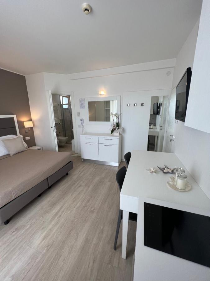 Apparthotel Ardea Riccione Buitenkant foto