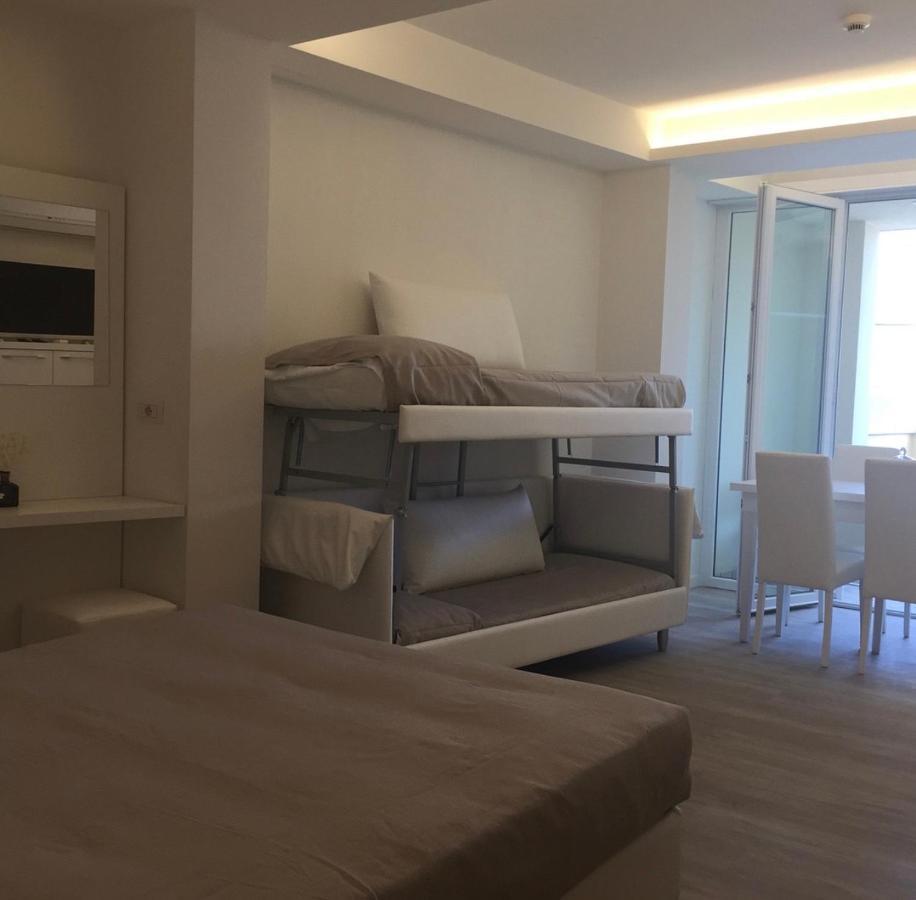 Apparthotel Ardea Riccione Buitenkant foto