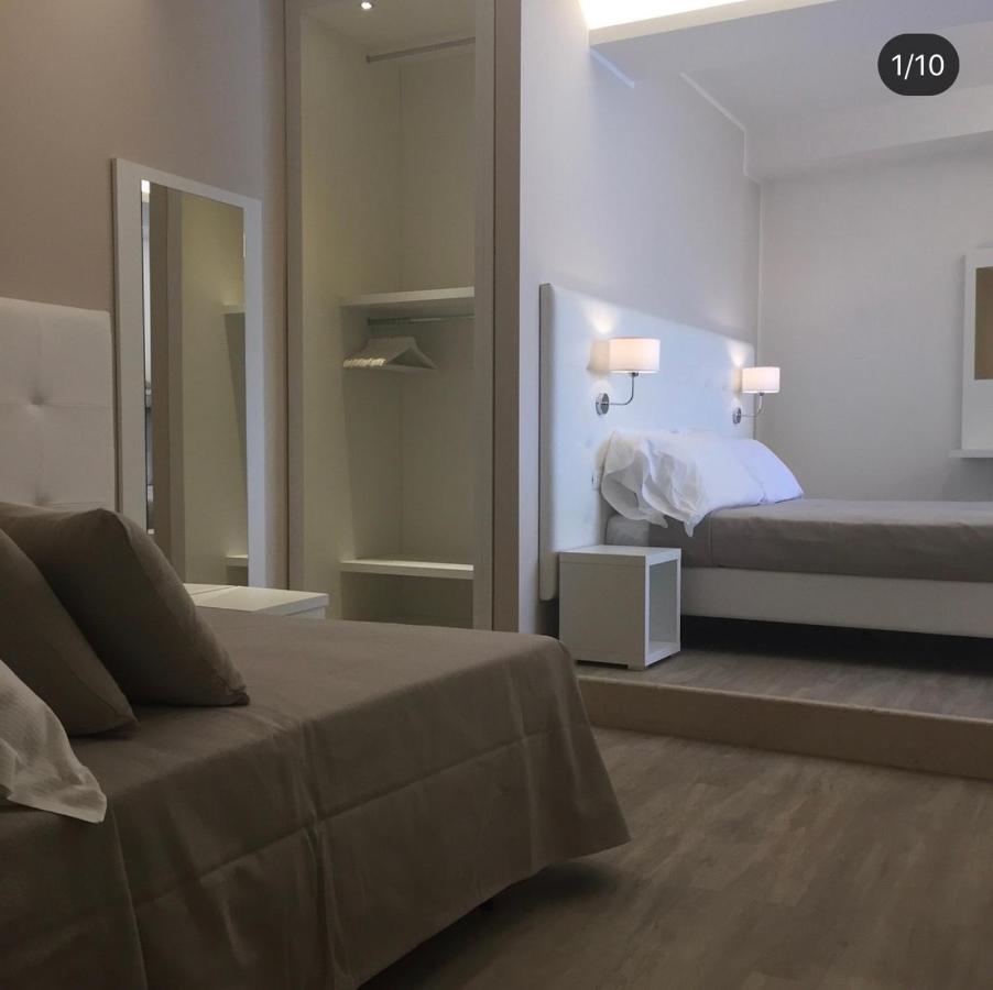 Apparthotel Ardea Riccione Buitenkant foto